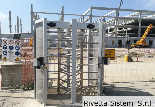 Tornello a tutta altezza - installazione controllo accessi